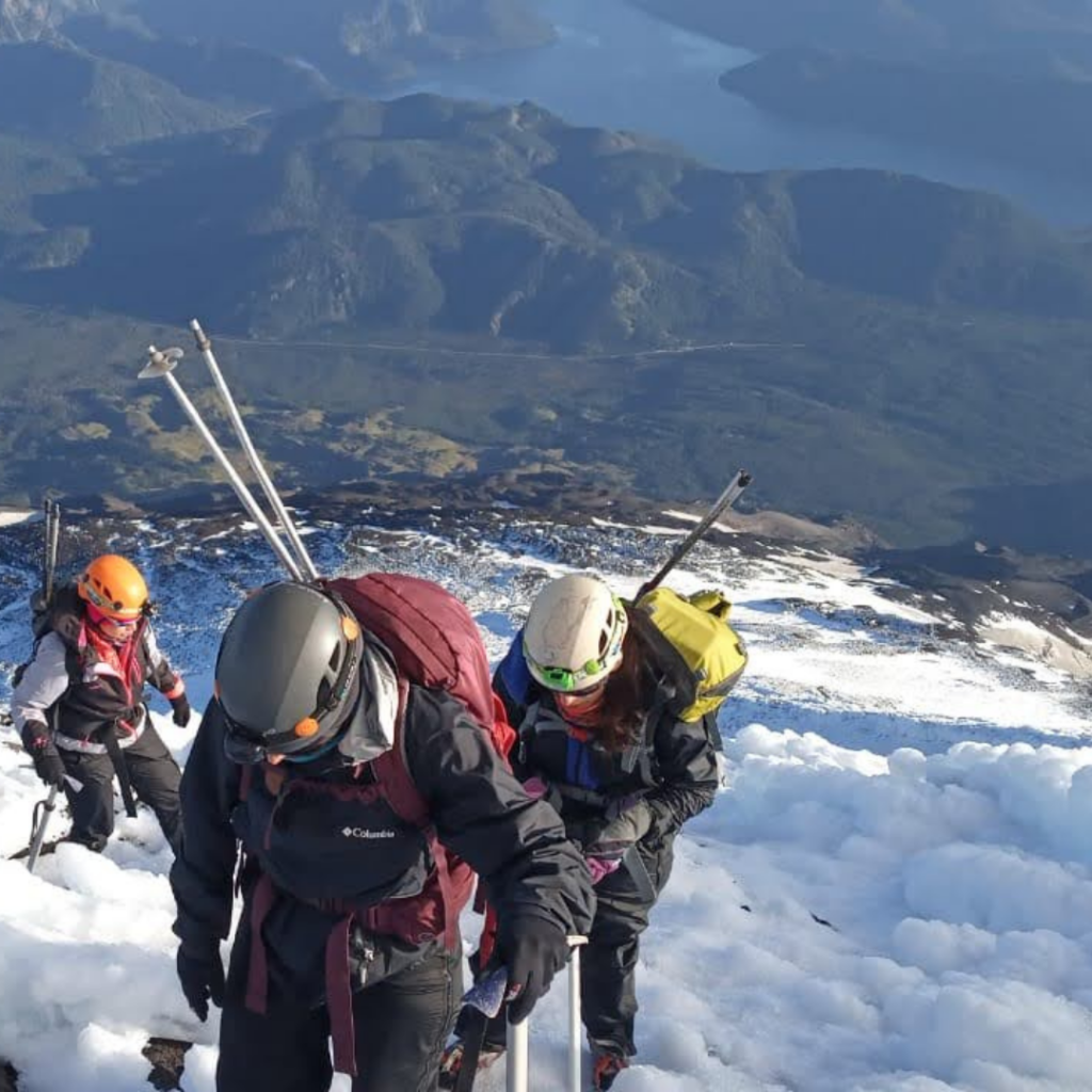 Viaje a Positaña Volcán Lanín Foto tomada por Chabela